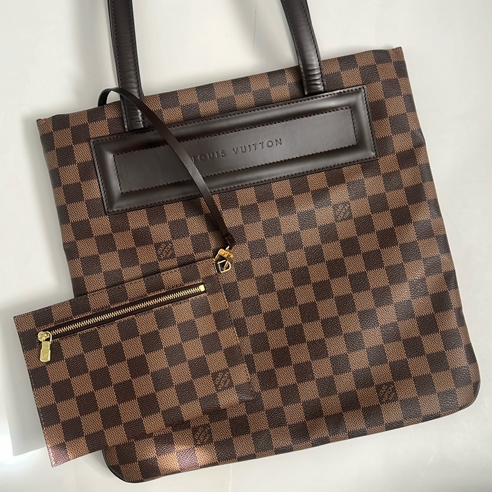 Gorgeous vintage Louis Vuitton Clifton handbag tote with removable pouch